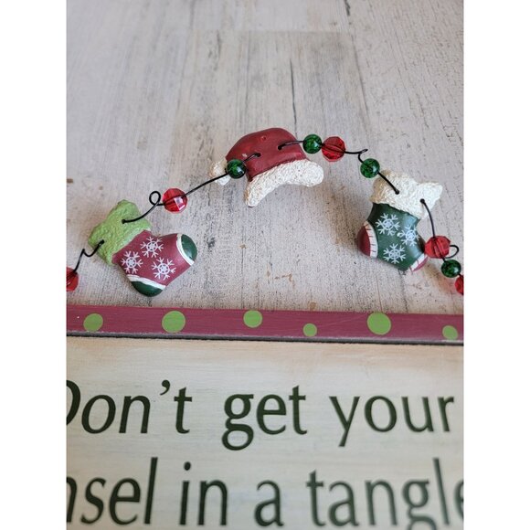 Don't get your Tinsel in a tangle home decor Xmas funny sign - Picture 4 of 7